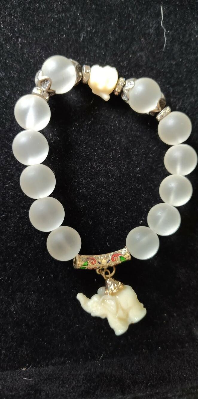 Lucky Elephant frosted beaded stretch bracelet